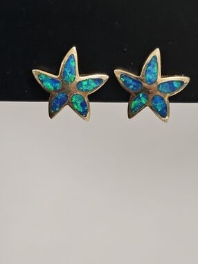 Gold-plated sterling silver stud earrings blue opal starfish
